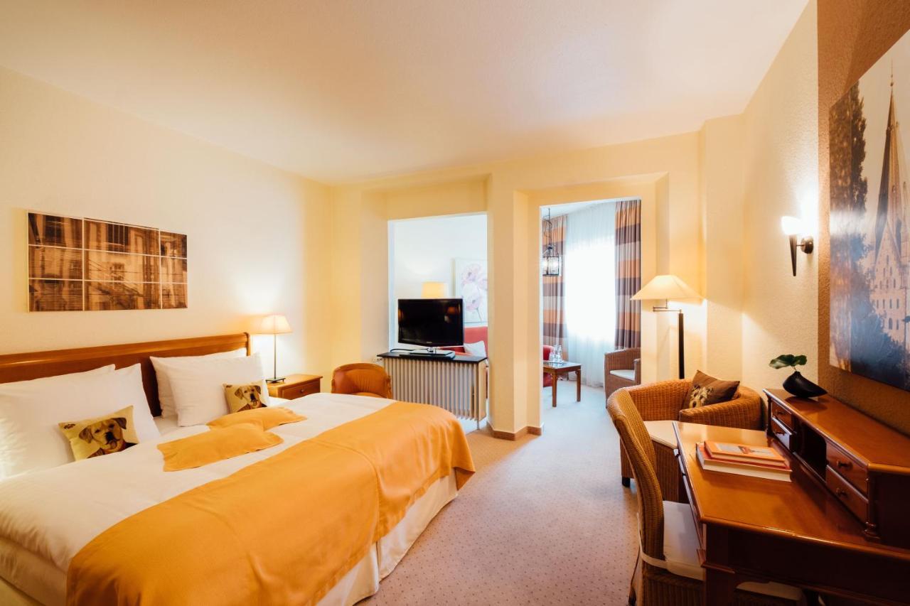 Hotel Zur Muehle Paderborn Buitenkant foto
