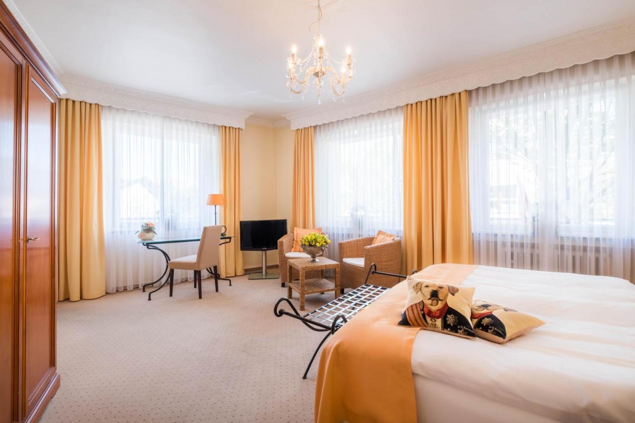 Hotel Zur Muehle Paderborn Buitenkant foto