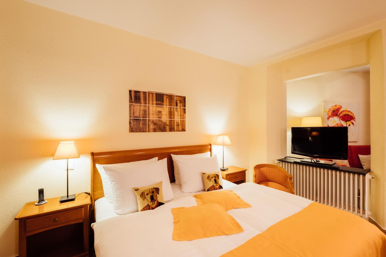 Hotel Zur Muehle Paderborn Buitenkant foto